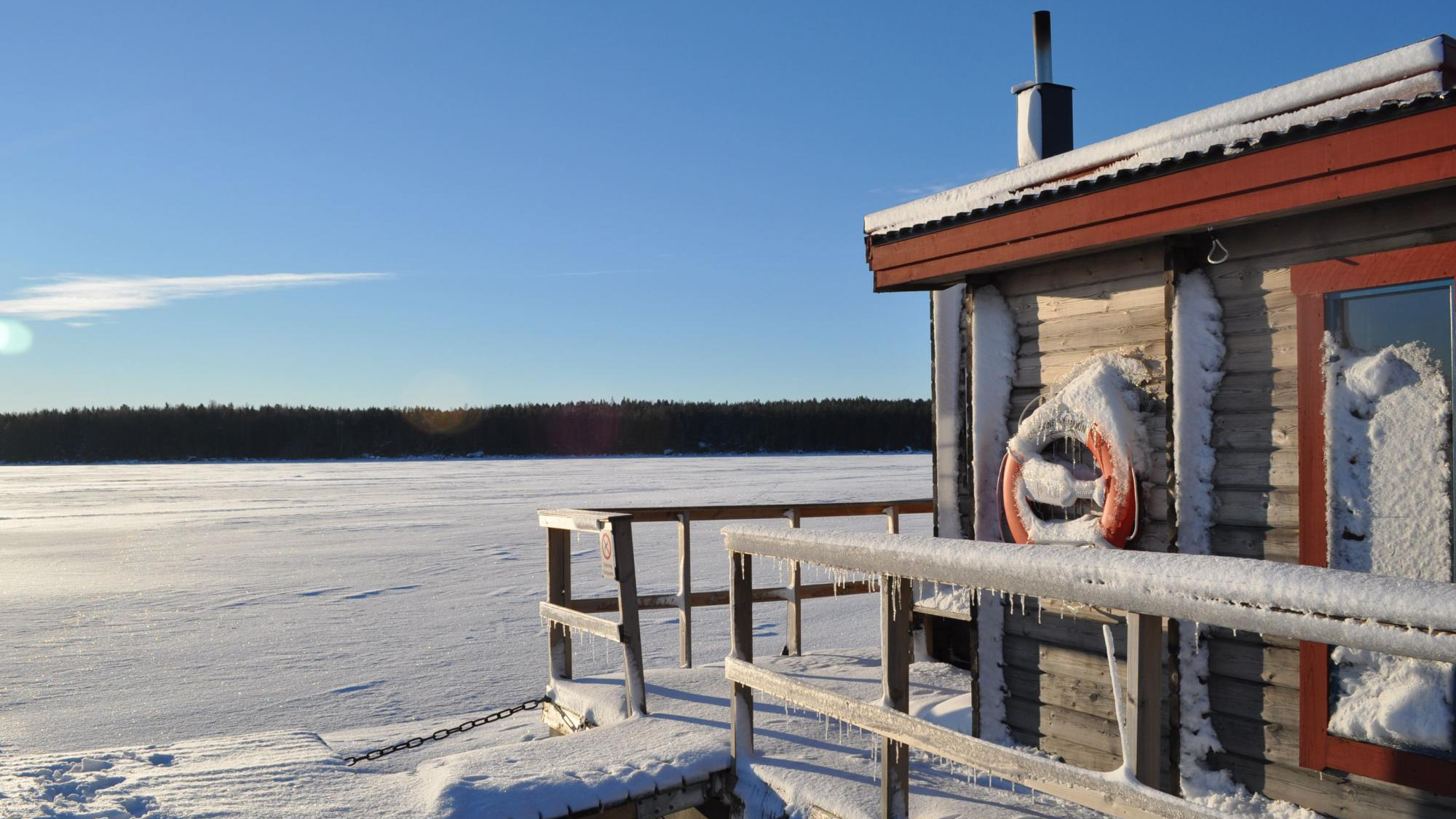 Bastuflotten vid Stenö havsbad och camping