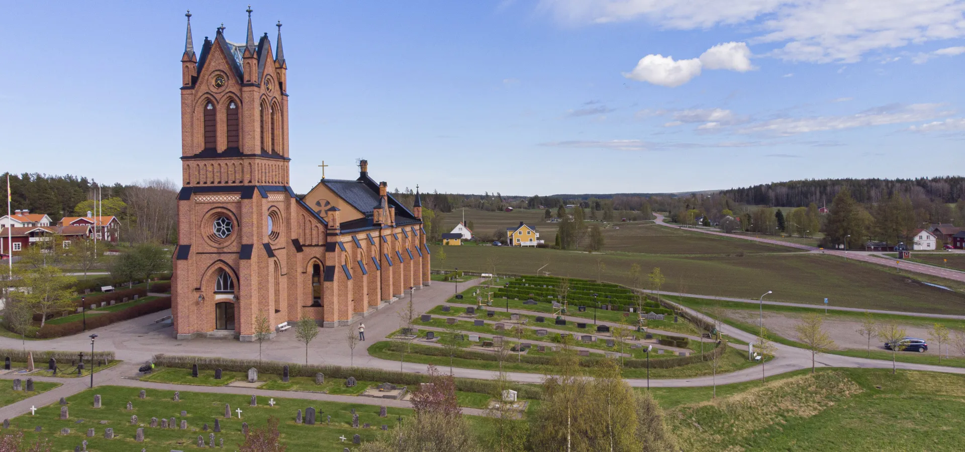 Trönö nya kyrka