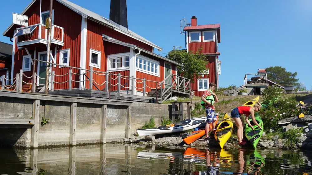 Bo och paddla i Söderhamns skärgård