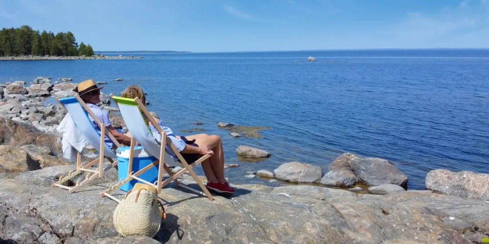 Picknick på klippan vid Klacksörarna