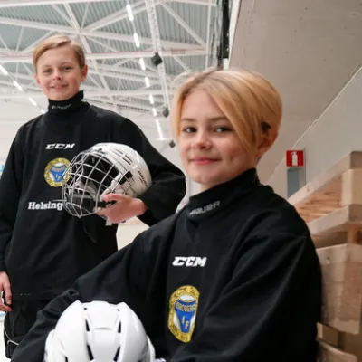 Träningsläger i bandyhallen